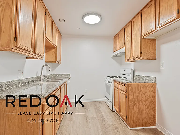 326 S Westlake Ave #102 — Photo 4