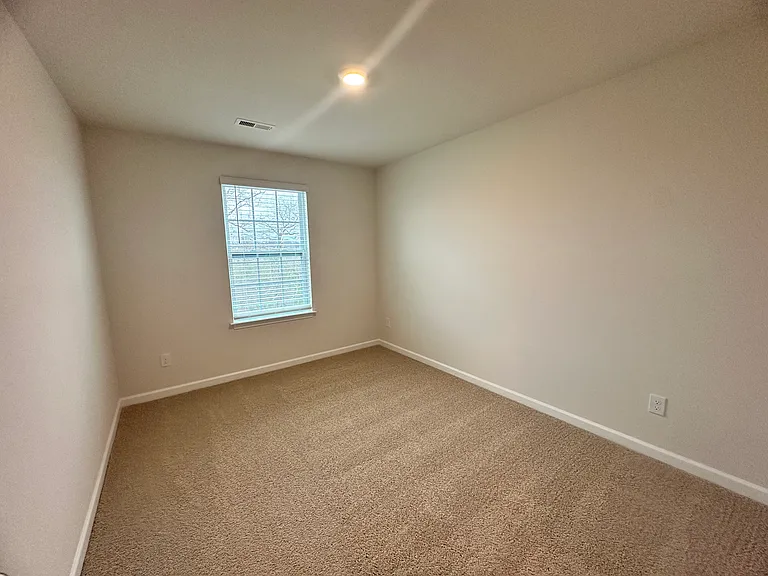 1351 Amberview Ln — Photo 40