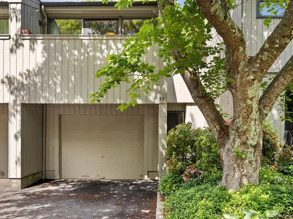49 Whitney Glen #49, Westport, CT 06880
