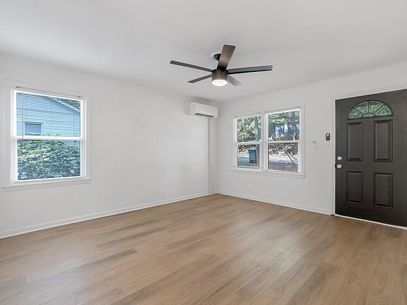 5th image of 409 Yardley Ct