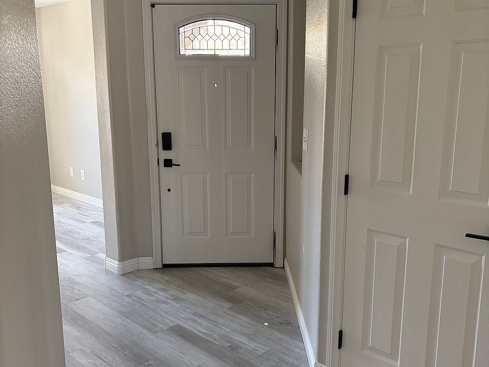 1st image of 10989 African Sunset St