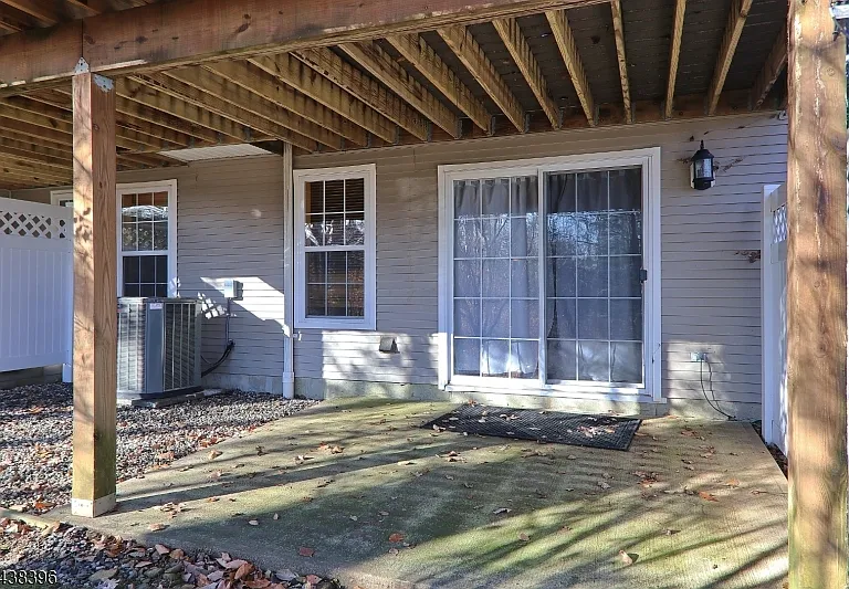 13 Minuteman Ct — Photo 23