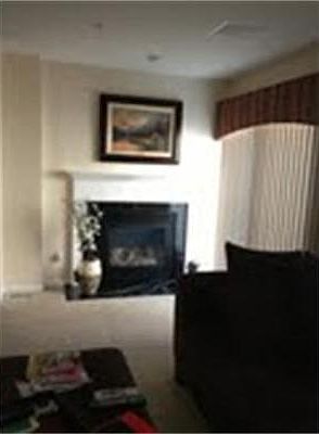 5th image of 810 Thayer St