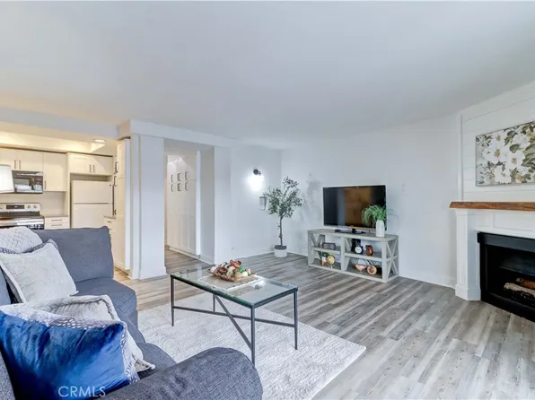 4570 Cove Dr APT A, Carlsbad, CA 92008