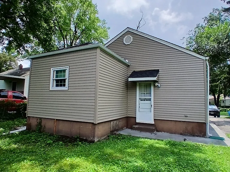 8051 Aline Ave — Photo 17