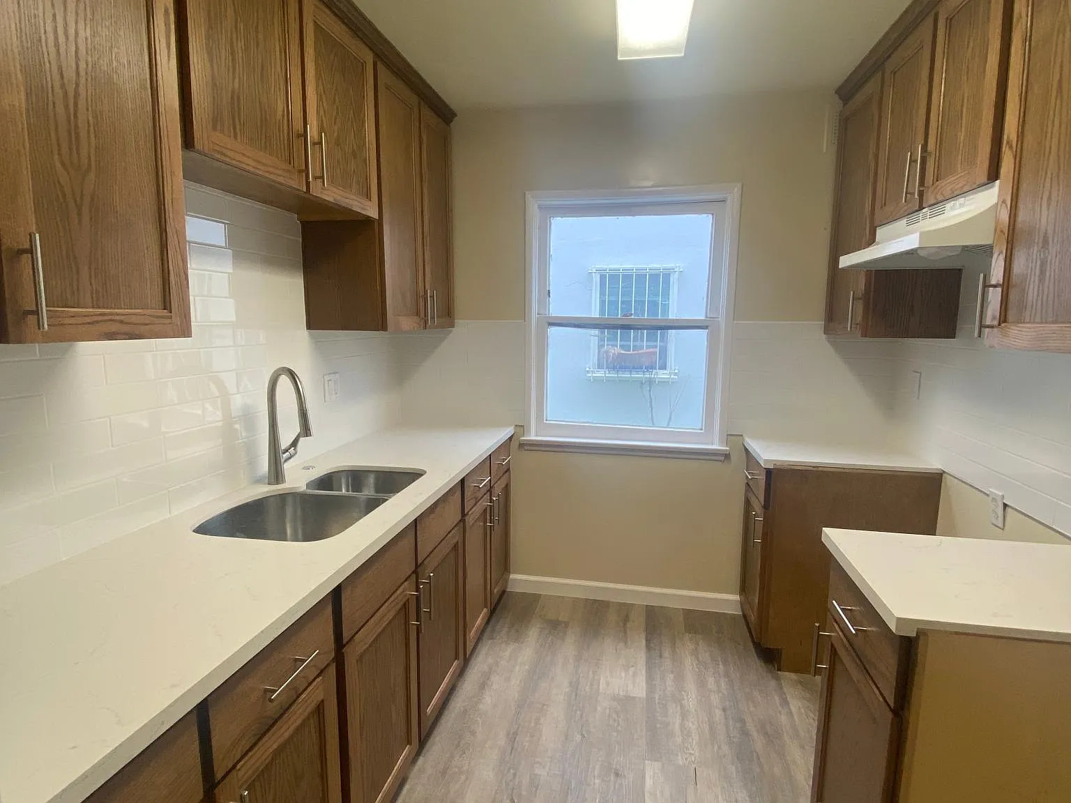 1405 E Ocean Blvd — Photo 1