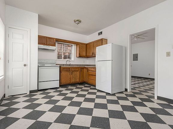2nd image of 705 M St