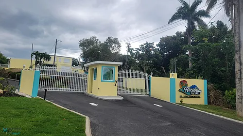 405 Hacienda La Salle Photo 1
