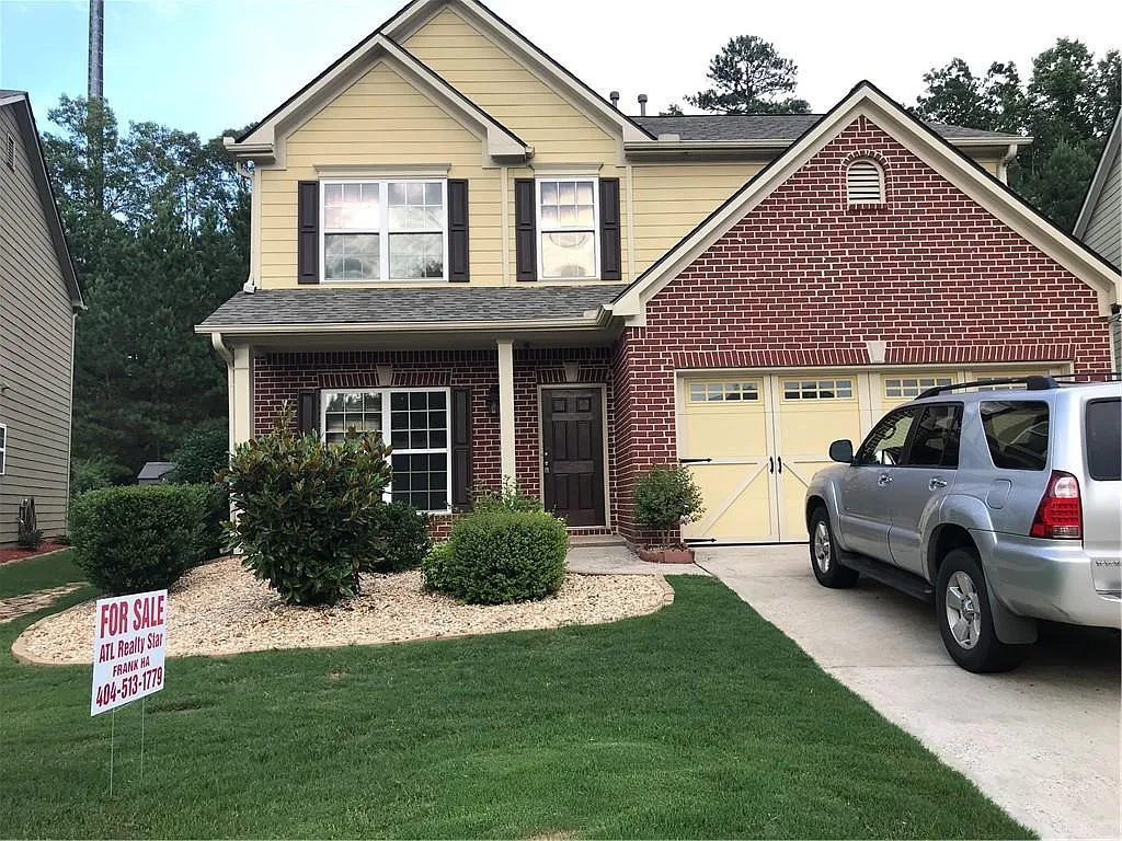 438 Crestmont Ln photo 1