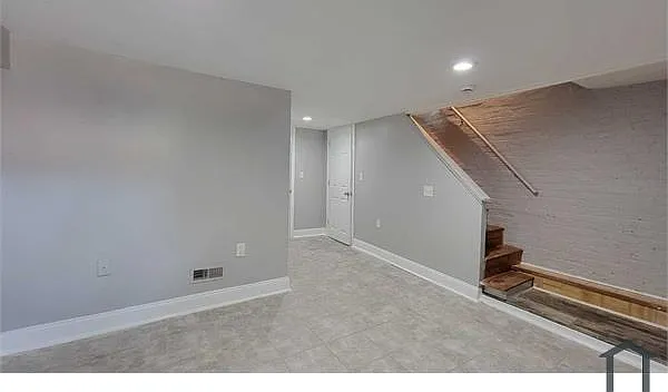 1922 Griffis Ave — Photo 9