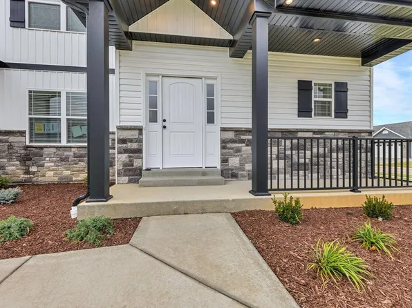 609 Wood Way Ct, Wentzville, MO 63385