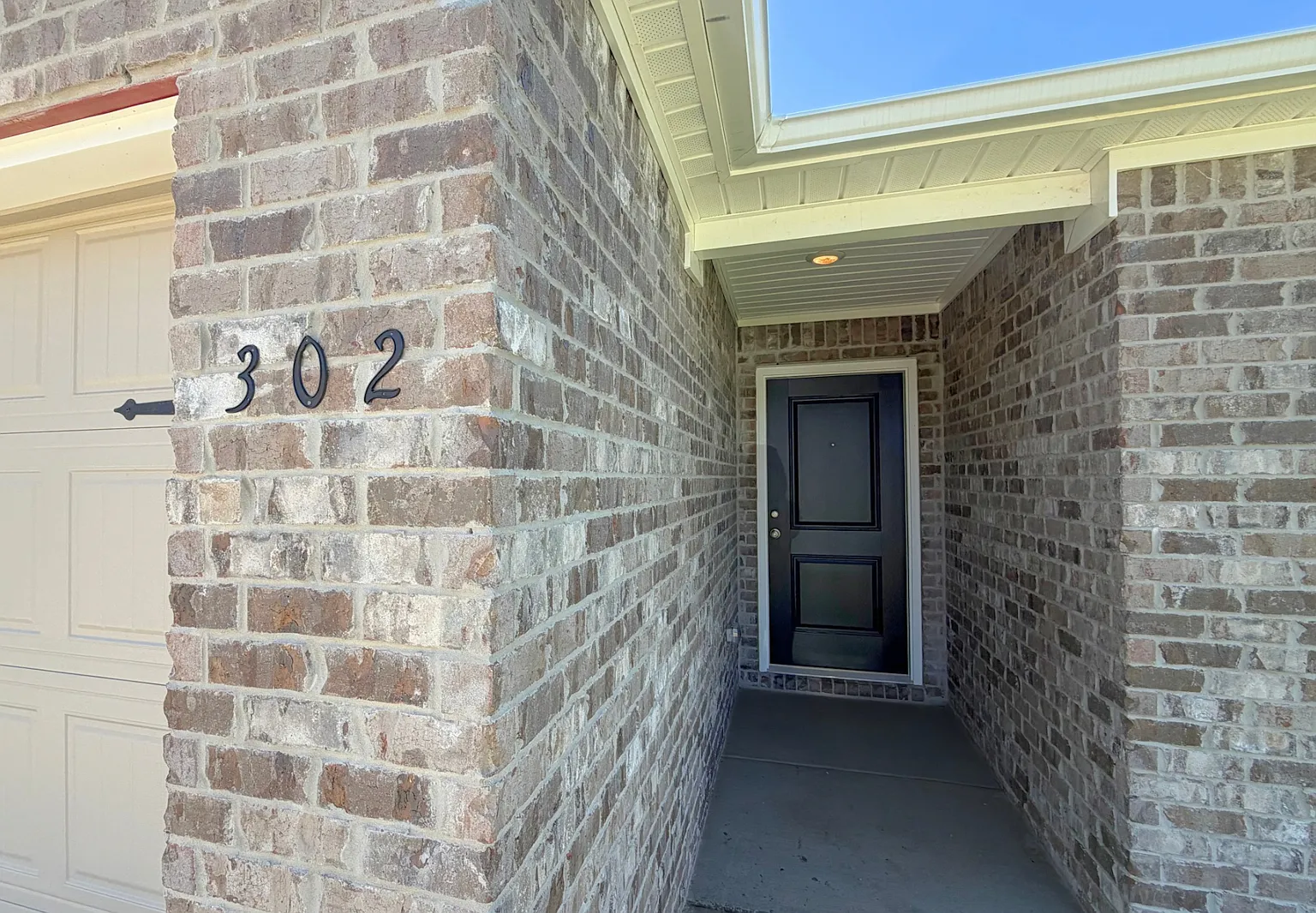 302 Spanish Moss Court — Photo 3