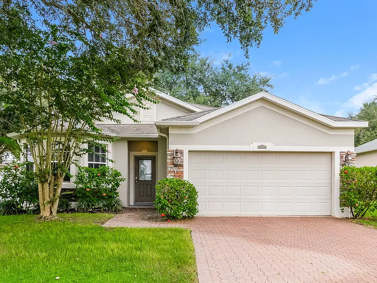 5516 Cape Hatteras Dr — Photo 1