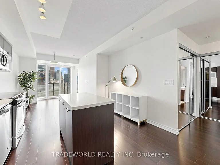 386 Yonge St #3709 — Photo 11