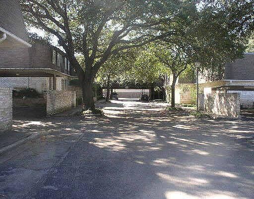 1st image of 1045 SHOOK AVE #137