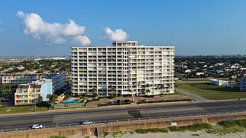 7700 Seawall Blvd #702 Photo 1