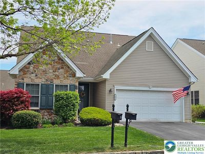 7 Inverness Ln, Easton, PA, 18045