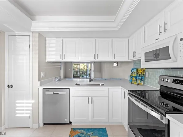 5705 Foxlake Dr APT 1, North Fort Myers, FL 33917