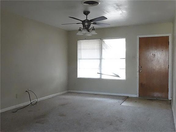 3rd image of 5908 Sunshine Dr