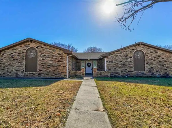905 NE Dove Ln, Lawton, OK 73507