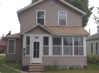 198 E 8th St #2, Winona, MN 55987