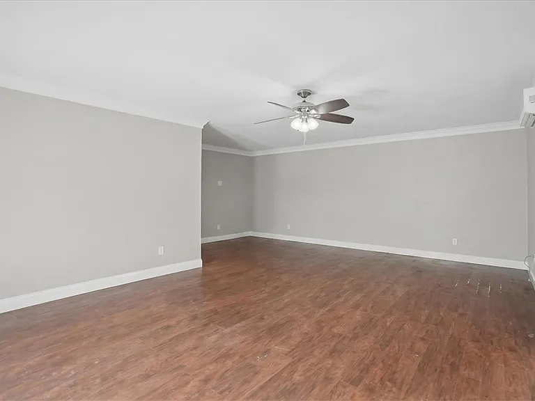 6826 Sahara Dr — Photo 24