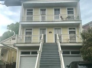 6050 Laurel St, New Orleans, LA 70118