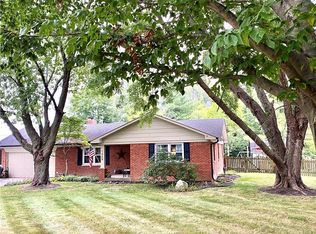 1259 E Ledgewood Ln, Avon, IN