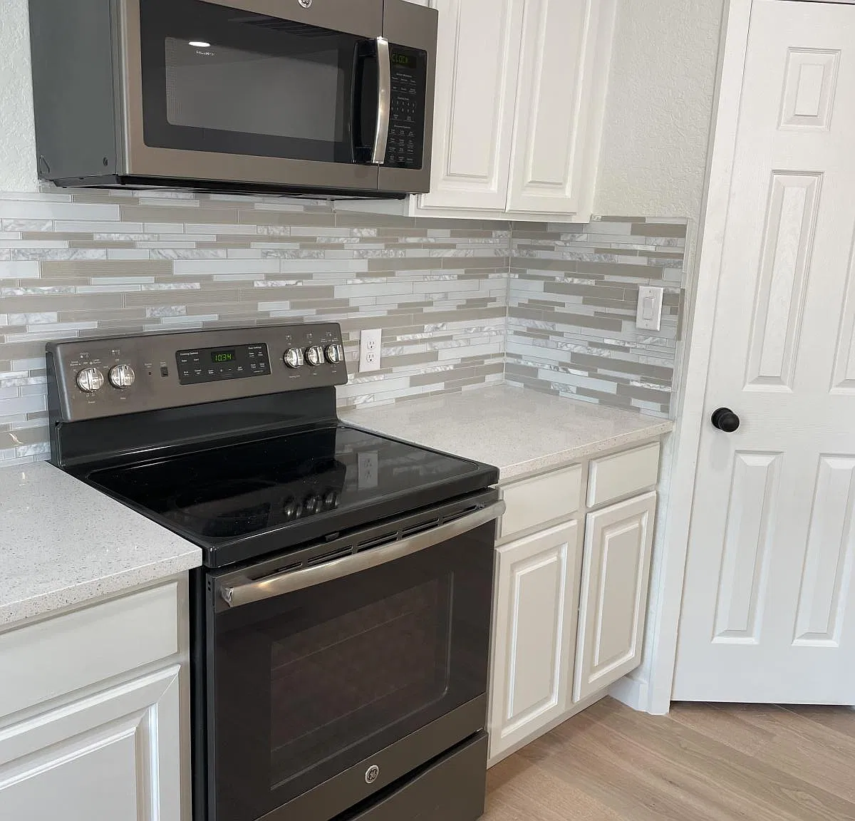 3 bed, 2.5 bath, 1250 sqft, $1,650 — Photo 3