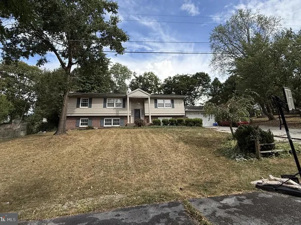 62 Spaniel Rd, Martinsburg, WV 25404