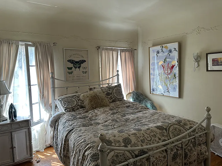 1222 S Sherbourne Dr #1/2 — Photo 6