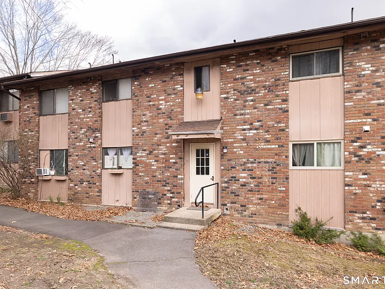 184 Kaynor Dr #D — Photo 1
