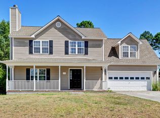 134 Lawndale Ln, Sneads Ferry, NC 28460