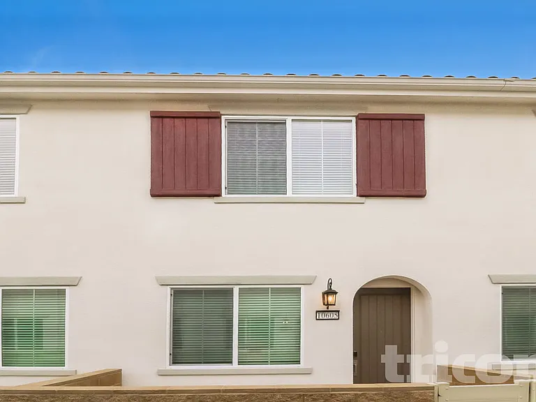 10605 Barrena Loop — Photo 1
