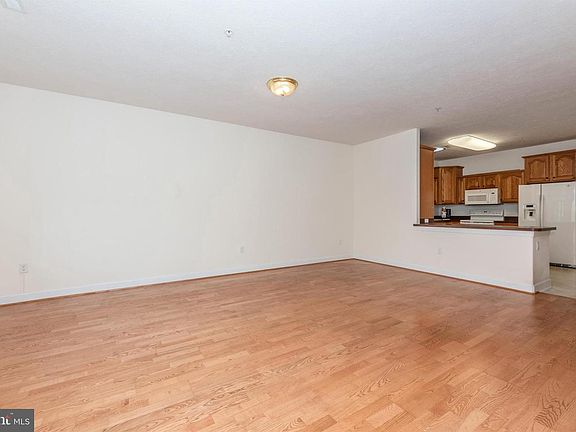 4th image of 12968 Little Hayden Cir