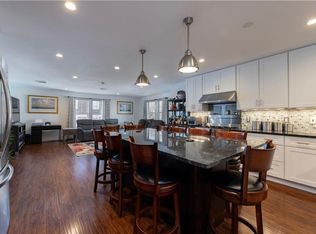 14 Clinton Ave #3, Jamestown, RI 02835