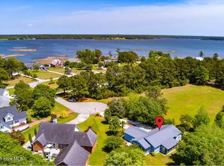 104 Stevens Ct, Swansboro, NC 28584