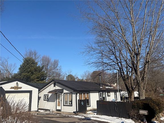 2nd image of 2039 Vesper Rd SW