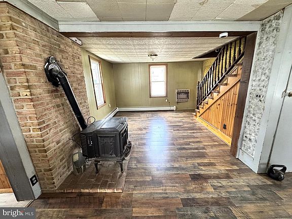 5th image of 12 Maclay St