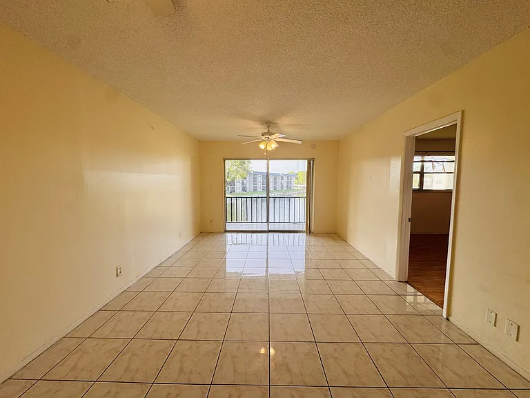8025 Colony Cir S — Photo 3