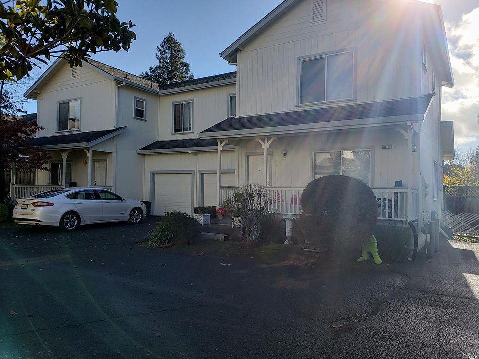 2nd image of 306 5th St W #A