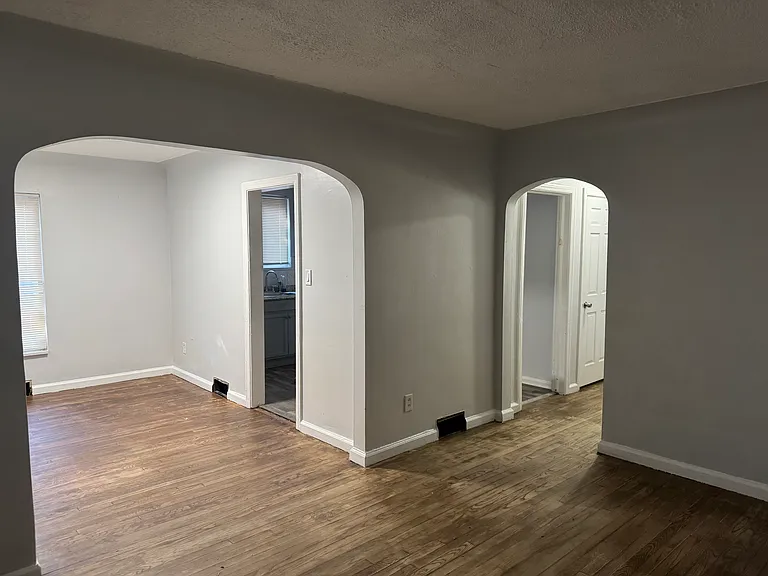 18509 Ilene St — Photo 3
