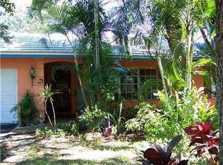 180 NW 7th Ct, Boca Raton, FL 33486