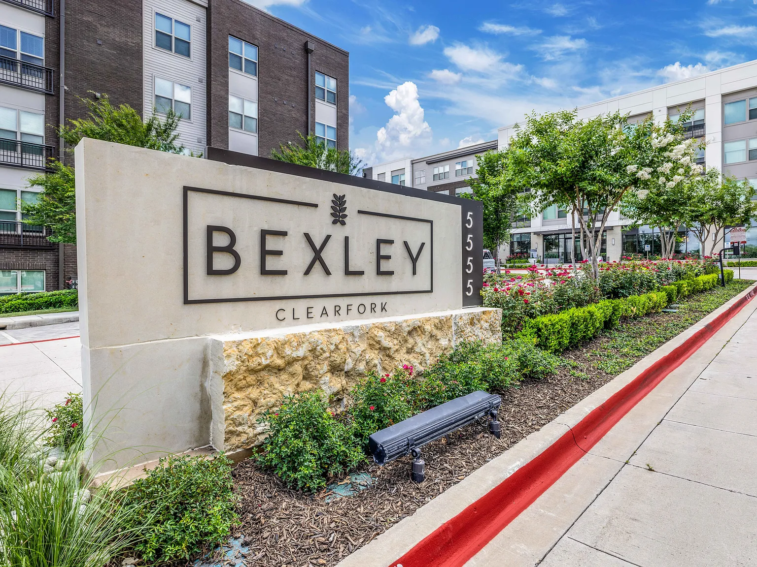 Bexley Clearfork — Photo 2
