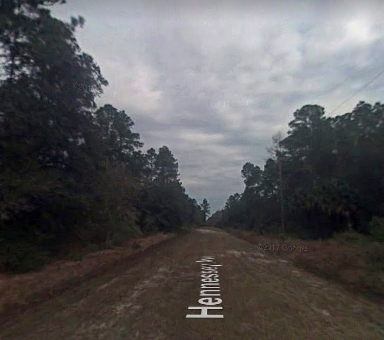 2nd image of 10425 Hennessey Ave