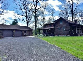 1446 Wilson Sharpsville Rd, Cortland, OH 44410