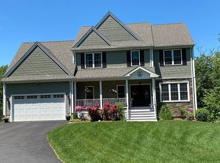 325 Charlotte White Rd, Westport, MA 02790