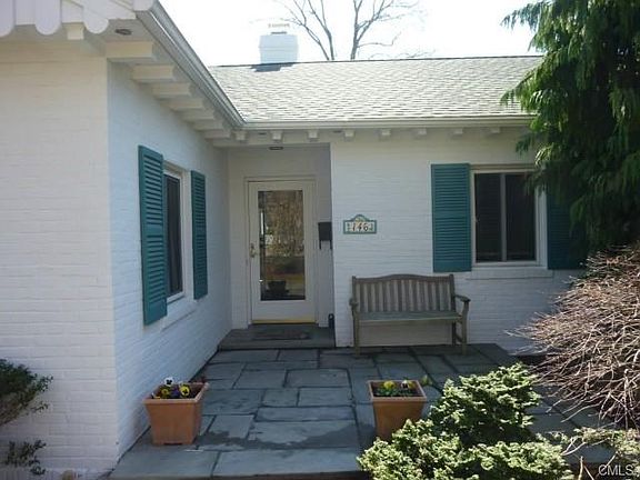 2nd image of 146 Grovers Ave