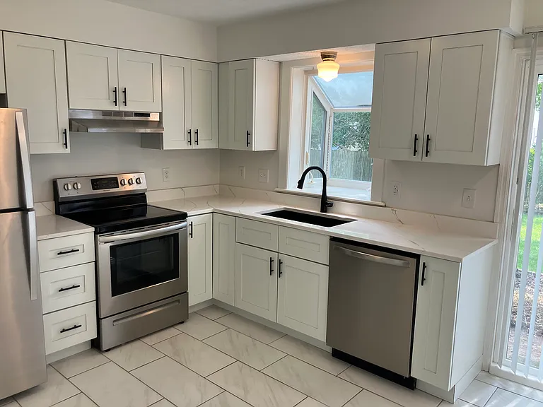 7774 Worthington Galena Rd — Photo 4