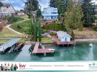 3105 Deer Island Dr E, Lake Tapps, WA 98391